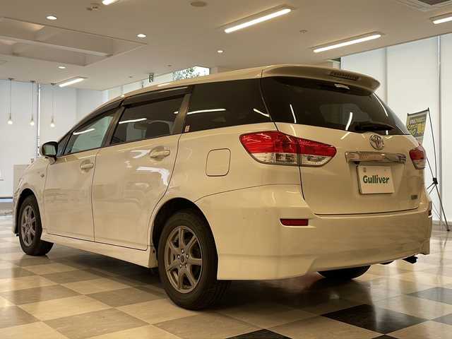 トヨタ ウィッシュ 1．8X 岐阜県 2009(平21)年 11.5万km ホワイトパールクリスタルシャイン 登録時走行距離【114/160km】/純正ナビゲーション/バックカメラ/ワンセグ視聴/CD/DVD/ETC/ヘッドライトレベライザー/ハロゲンライト/電動格納ミラー/キーレス/取扱説明書・記録簿