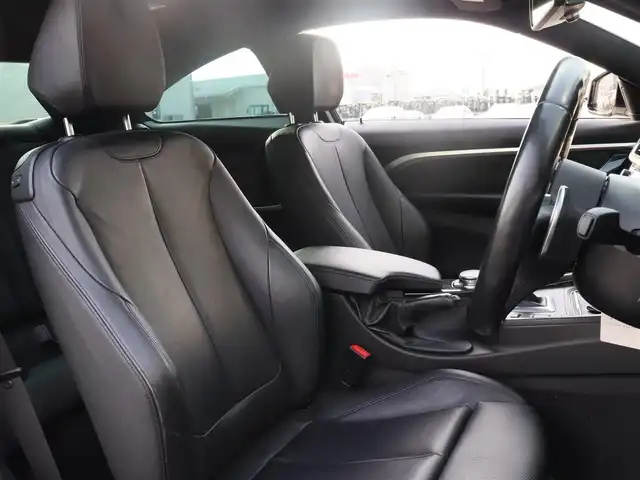 ＢＭＷ ４４０ｉ クーペ Mスポーツ 宮城県 2016(平28)年 4万km アルピンホワイトⅢ 純正ナビ【ＢＴ／ＣＤ／ＤＶＤ／フルセグＴＶ／ＡＵＸ】　/ヘッドアップディスプレイ　/アダプティブクルーズコントロール　/パドルシフト　/レザーシート　/シートヒーター(DN席)　/インテリジェントセーフティ　/ブラインドスポットアシスト/レーンキープアシスト/バックカメラ/パワーシート(DN席)/メモリーシート(D席)/純正19インチAW/ミラー一体型ETC/プッシュスタート/コンフォートアクセス/MTモード付/LEDヘッドライト/オートライト/コーナーセンサー(前後)/禁煙車