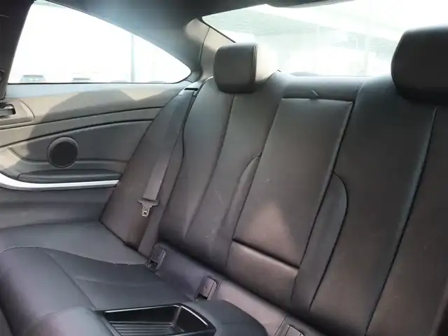 ＢＭＷ ４４０ｉ クーペ Mスポーツ 宮城県 2016(平28)年 4万km アルピンホワイトⅢ 純正ナビ【ＢＴ／ＣＤ／ＤＶＤ／フルセグＴＶ／ＡＵＸ】　/ヘッドアップディスプレイ　/アダプティブクルーズコントロール　/パドルシフト　/レザーシート　/シートヒーター(DN席)　/インテリジェントセーフティ　/ブラインドスポットアシスト/レーンキープアシスト/バックカメラ/パワーシート(DN席)/メモリーシート(D席)/純正19インチAW/ミラー一体型ETC/プッシュスタート/コンフォートアクセス/MTモード付/LEDヘッドライト/オートライト/コーナーセンサー(前後)/禁煙車