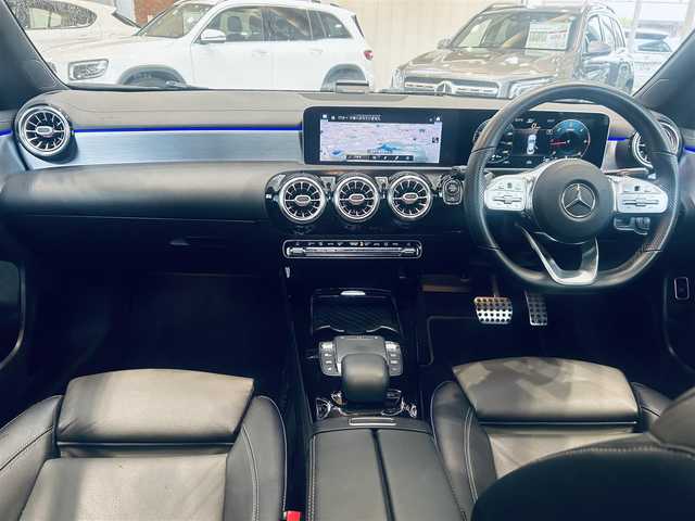 メルセデス・ベンツ ＣＬＡ２００ｄ AMGライン 大阪府 2020(令2)年 4.6万km ポーラホワイト レザーEXCP/アドバンスドP/レーダーセーフティP/ワンオーナー/サンルーフ/HUD/ACC/黒革/メモリ付きパワーシート/シートヒーター/純正ナビ/TV/360度カメラ/純正18インチAW/LEDヘッドライト/アンビエントライト/ブラインドスポット/ワイヤレス充電