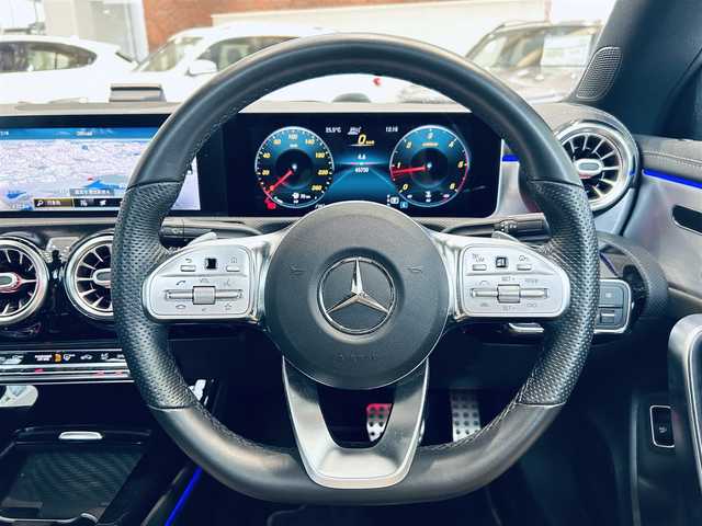 メルセデス・ベンツ ＣＬＡ２００ｄ AMGライン 大阪府 2020(令2)年 4.6万km ポーラホワイト レザーEXCP/アドバンスドP/レーダーセーフティP/ワンオーナー/サンルーフ/HUD/ACC/黒革/メモリ付きパワーシート/シートヒーター/純正ナビ/TV/360度カメラ/純正18インチAW/LEDヘッドライト/アンビエントライト/ブラインドスポット/ワイヤレス充電