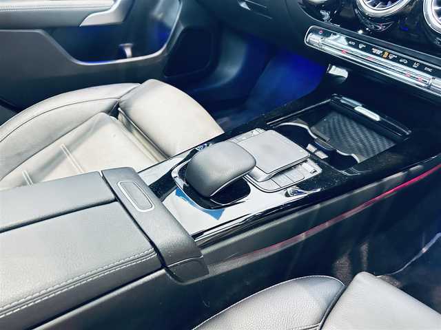 メルセデス・ベンツ ＣＬＡ２００ｄ AMGライン 大阪府 2020(令2)年 4.6万km ポーラホワイト レザーEXCP/アドバンスドP/レーダーセーフティP/ワンオーナー/サンルーフ/HUD/ACC/黒革/メモリ付きパワーシート/シートヒーター/純正ナビ/TV/360度カメラ/純正18インチAW/LEDヘッドライト/アンビエントライト/ブラインドスポット/ワイヤレス充電