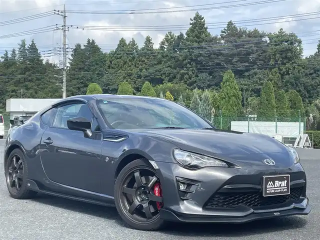 トヨタ ８６ GT リミテッド ブラックPKG 千葉県 2020(令2)年 2.1万km マグネタイトグレーメタリック TOM’Sエアロ/TOM’Sマフラー/TOM’Sステアリング/Buddy club LEDテール/RAYS18インチAW/Bremboキャリパー/社外SDナビ/　　CD/DVD/BT/フルセグ/MSV/BD/USB/iPod/クルーズコントロール/LEDオートライト/ハーフレザーシート/ドライブレコーダー/パドルシフト/横滑り防止装置/サイド・カーテンエアバッグ/スマートキー/ETC/保証書・取説/スペアキー