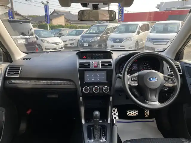 スバル フォレスター S－リミテッド 静岡県 2014(平26)年 11万km クリスタルホワイトP (株)IDOMが運営する【じしゃロン焼津店】の自社ローン専用車両になります。こちらは現金またはオートローンご利用時の価格です。自社ローンご希望の方は別途その旨お申付け下さい　/社外ナビ/（Ｂｌｕｅｔｏｏｔｈ接続/ＣＤ/ＤＶＤ）/バックカメラ/衝突軽減ブレーキ/レーダークルーズ/ハーフレザーシート/シートヒーター/ＨＩＤヘッドライト/オートライト