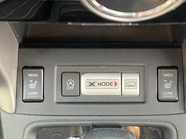 スバル フォレスター S－リミテッド 静岡県 2014(平26)年 11万km クリスタルホワイトP (株)IDOMが運営する【じしゃロン焼津店】の自社ローン専用車両になります。こちらは現金またはオートローンご利用時の価格です。自社ローンご希望の方は別途その旨お申付け下さい　/社外ナビ/（Ｂｌｕｅｔｏｏｔｈ接続/ＣＤ/ＤＶＤ）/バックカメラ/衝突軽減ブレーキ/レーダークルーズ/ハーフレザーシート/シートヒーター/ＨＩＤヘッドライト/オートライト