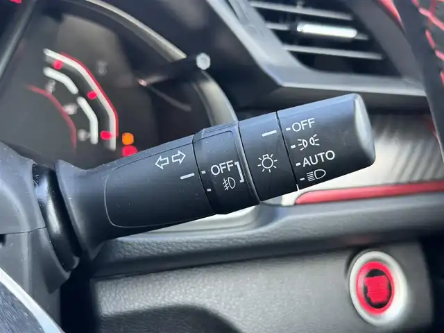 ホンダ シビック タイプR 兵庫県 2019(令1)年 3万km チャンピオンシップホワイト 社外ナビ/フルセグTV/バックカメラ/Bluetooth接続可/DVD再生可/ビルトインETC/前後ドラレコ/純正20インチAW/大型リアスポイラー/クルーズコントロール/ステリモ/LEDヘッドライト/プッシュスタート/スマートキー2個