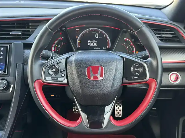 ホンダ シビック タイプR 兵庫県 2019(令1)年 3万km チャンピオンシップホワイト 社外ナビ/フルセグTV/バックカメラ/Bluetooth接続可/DVD再生可/ビルトインETC/前後ドラレコ/純正20インチAW/大型リアスポイラー/クルーズコントロール/ステリモ/LEDヘッドライト/プッシュスタート/スマートキー2個