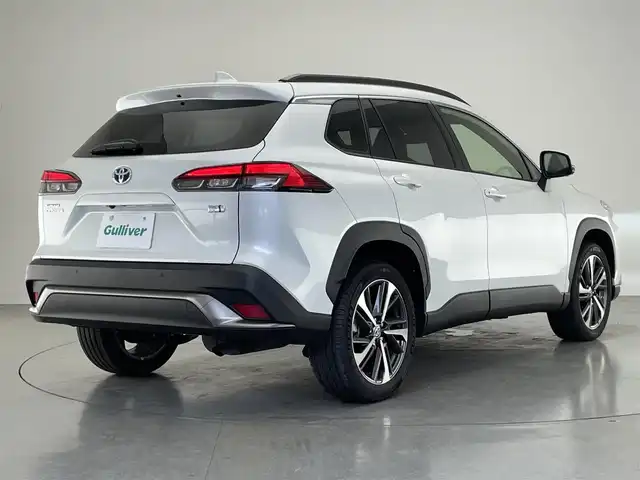 トヨタ カローラ クロス ハイブリッド Z 愛知県 2023(令5)年 1.8万km プラチナホワイトパールマイカ 純正８型ＤＡ　全方位カメラ　ＢＳＭ　禁煙車　セーフティセンス　衝突軽減　追従クルコン　ＬＥＤオートライト　黒ハーフレザー　シートヒーター　電動リヤゲート　レーンキープ　スペアタイヤ　プッシュスタート　スマートキー　電子パーキング　ブレーキホールド　カーテンエアバッグ　純正アルミホイール　純正フロアマット　USBポート　Bluetooth