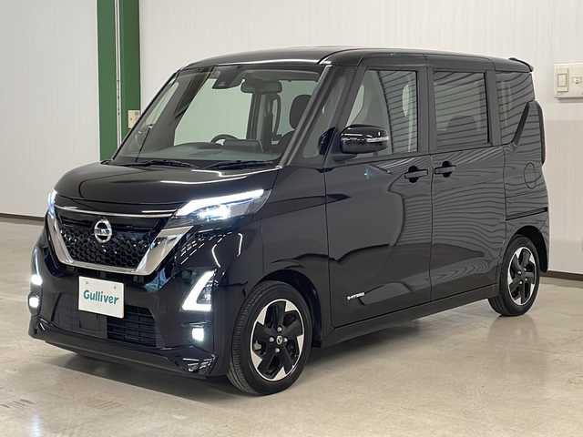 日産 ルークス HWS X プロパイロットED 熊本県 2021(令3)年 2万km ブラック 純正ＳＤナビ（ＣＤ/ＤＶＤ/ＢＴ/ラジオ/フルセグ）/全方位カメラ/ＥＴＣ/プロパイロット/衝突軽減システム/横滑り防止装置/レーンキープアシスト/前後コーナーセンサー/電動パーキングブレーキ（オートホールド付き）/両側パワースライドドア/ハンズフリースライドドア/リアサーキュレーター/サンシェード/ステアリングスイッチ/オートライト/フォグランプ/プッシュスタート/スマートキー×２/純正フロアマット/純正14インチＡＷ