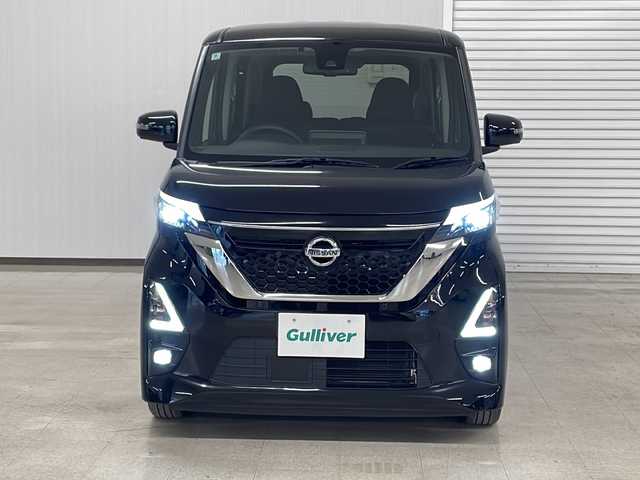 日産 ルークス HWS X プロパイロットED 熊本県 2021(令3)年 2万km ブラック 純正ＳＤナビ（ＣＤ/ＤＶＤ/ＢＴ/ラジオ/フルセグ）/全方位カメラ/ＥＴＣ/プロパイロット/衝突軽減システム/横滑り防止装置/レーンキープアシスト/前後コーナーセンサー/電動パーキングブレーキ（オートホールド付き）/両側パワースライドドア/ハンズフリースライドドア/リアサーキュレーター/サンシェード/ステアリングスイッチ/オートライト/フォグランプ/プッシュスタート/スマートキー×２/純正フロアマット/純正14インチＡＷ