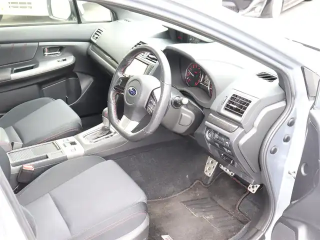 スバル ＷＲＸ Ｓ４ 2．0GT アイサイト 神奈川県 2015(平27)年 5.5万km アイスシルバーメタリック ワンオーナー /バックカメラ /社外メモリナビ(AVIC-RZ09)/Bluetoothオーディオ/フルセグテレビ/純正フロアマット/純正18インチAW/クルーズコントロール/ドアバイザー/プッシュスタート/HIDヘッドランプ/保証書/スペアキー