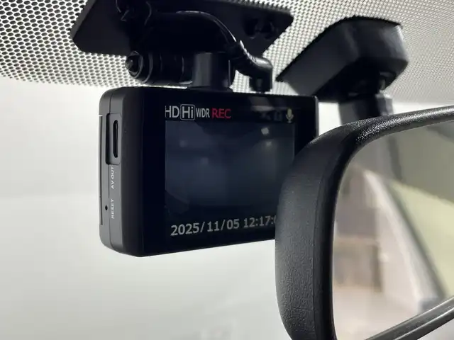 トヨタ アクア 神奈川県 2015(平27)年 5.7万km ライムホワイトパールクリスタルシャイン 純正ナビ【NSCP-W64】/AM　FM　ワンセグ　CD　SD　Bluetooth/ビルトインETC/バックカメラ/フロントドライブレコーダー/革巻ステアリング/ステアリングリモコン/クルーズコントロール/横滑り防止装置/ナビレディパッケージ/EV MODE/ECO MODE/電動格納ミラー/EVMODE/ISOFIX対応/フロアマット/モデリスタ15インチAW/ドアバイザー/スマートキー×2