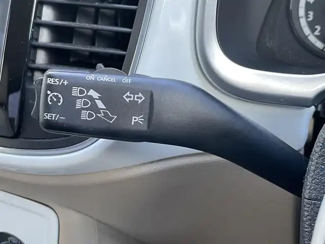 フォルクスワーゲン ザ・ビートル デザイン 静岡県 2015(平27)年 7.6万km ピュアホワイト １オーナー　/純正ナビ　/ワンセグＴＶ/Ｂカメラ　/クルコン　/オートライト　/ＬＥＤライト　/ＥＴＣ　/社外前方ドラレコ/ISOFIX/スマートキー　/スペアキー　/保証書　/取説