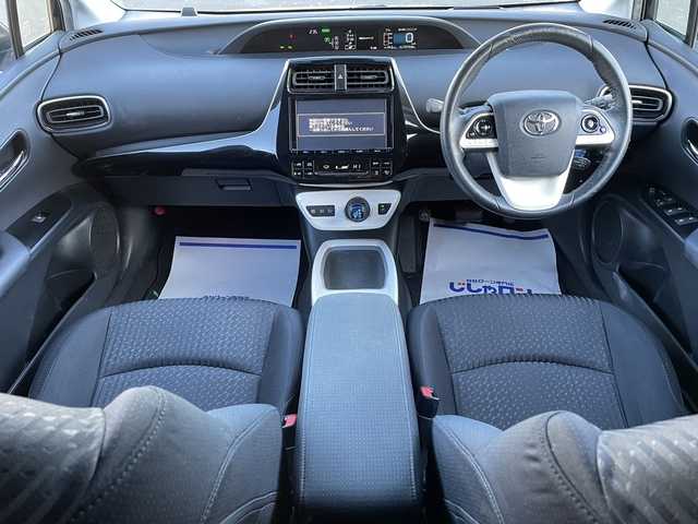 トヨタ プリウス A 宮城県 2016(平28)年 12.2万km アティチュードブラックマイカ (株)IDOMが運営する【じしゃロン仙台店】の自社ローン専用車両になりますこちらは現金またはオートローンご利用時の価格です。自社ローンご希望の方は別途その旨お申付け下さい/純正ナビ/フルセグ/Bluetooth/TRDエアロ/クルーズコントロール/バックカメラ/ETC/LED/スマートキー