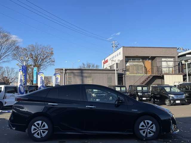 トヨタ プリウス A 宮城県 2016(平28)年 12.2万km アティチュードブラックマイカ (株)IDOMが運営する【じしゃロン仙台店】の自社ローン専用車両になりますこちらは現金またはオートローンご利用時の価格です。自社ローンご希望の方は別途その旨お申付け下さい/純正ナビ/フルセグ/Bluetooth/TRDエアロ/クルーズコントロール/バックカメラ/ETC/LED/スマートキー