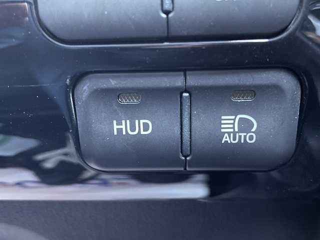 トヨタ プリウス A 宮城県 2016(平28)年 12.2万km アティチュードブラックマイカ (株)IDOMが運営する【じしゃロン仙台店】の自社ローン専用車両になりますこちらは現金またはオートローンご利用時の価格です。自社ローンご希望の方は別途その旨お申付け下さい/純正ナビ/フルセグ/Bluetooth/TRDエアロ/クルーズコントロール/バックカメラ/ETC/LED/スマートキー