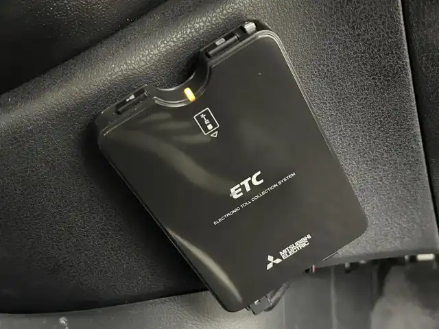 日産 マーチ 12S プラムインテリア 福岡県 2018(平30)年 6.8万km ラディアントレッド 純正ナビ／フルセグＴＶ／ＣＤ，ＤＶＤ　/バックカメラ　/ＥＴＣ　/リモコンキー　/横滑り防止装置　/電動格納式ドアミラー　/社外フロアマット　/ドアバイザー　/ＡＢＳ　/ＵＳＢ入力端子　/禁煙車　/マニュアルエアコン