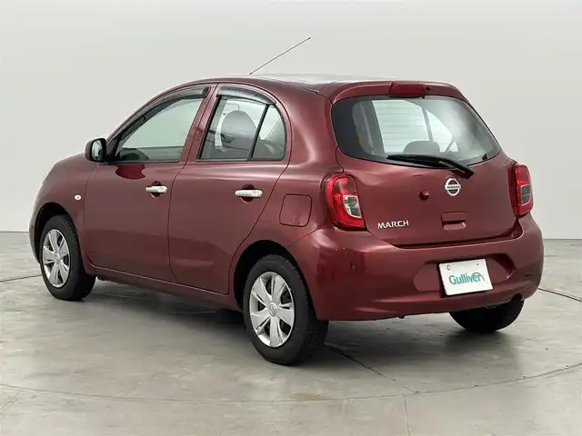日産 マーチ 12S プラムインテリア 福岡県 2018(平30)年 6.8万km ラディアントレッド 純正ナビ／フルセグＴＶ／ＣＤ，ＤＶＤ　/バックカメラ　/ＥＴＣ　/リモコンキー　/横滑り防止装置　/電動格納式ドアミラー　/社外フロアマット　/ドアバイザー　/ＡＢＳ　/ＵＳＢ入力端子　/禁煙車　/マニュアルエアコン