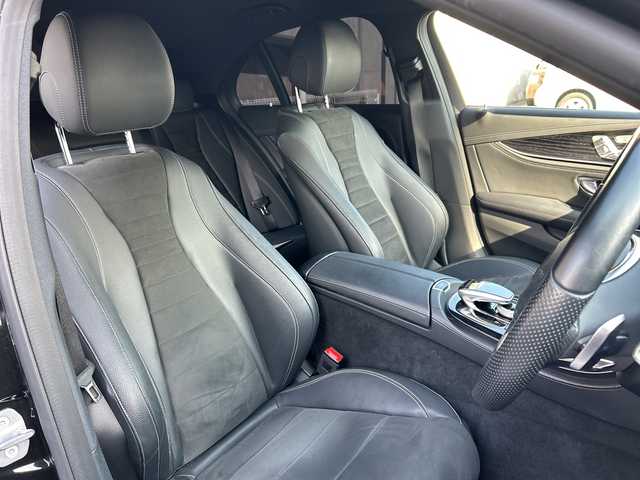 メルセデス・ベンツ Ｅ２５０ アバンギャルド スポーツ 愛知県 2017(平29)年 6.7万km オブシディアンブラック 純正ナビ/フルセグTV・SD・USB・Bluetooth/全方位モニター/バック・サイド・フロントカメラ/ブラインドスポットモニター（BSM)/アクティブレーンキープアシスト/追従式クルーズコントロール/アンビエントライト/パークトロニック/前後ドラレコ/ビルトインETC/前席パワーシート/前席シートメモリー機能付パワーシート/前席シートヒーター/パワーバックドア/パドルシフト/道路標識アシスト/横滑り防止システム/ステアリングスイッチ/アンビエントライト/インテリジェントライトシステム/オートライト/LEDヘッドライト/純正フロアマット/保証書/取扱説明書