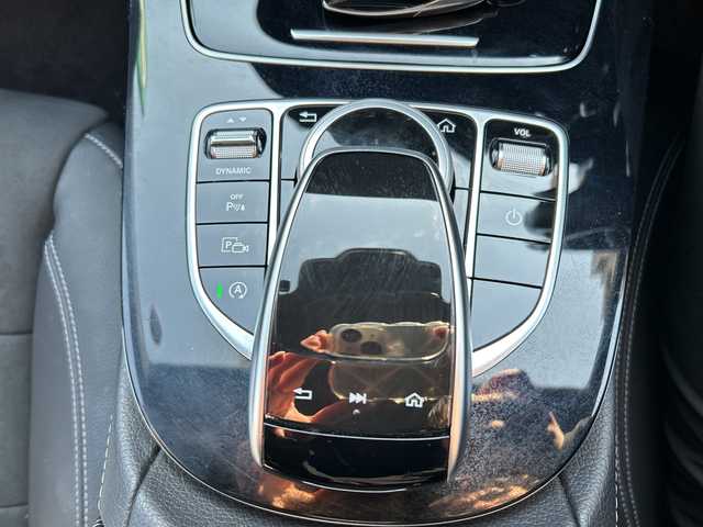 メルセデス・ベンツ Ｅ２５０ アバンギャルド スポーツ 愛知県 2017(平29)年 6.7万km オブシディアンブラック 純正ナビ/フルセグTV・SD・USB・Bluetooth/全方位モニター/バック・サイド・フロントカメラ/ブラインドスポットモニター（BSM)/アクティブレーンキープアシスト/追従式クルーズコントロール/アンビエントライト/パークトロニック/前後ドラレコ/ビルトインETC/前席パワーシート/前席シートメモリー機能付パワーシート/前席シートヒーター/パワーバックドア/パドルシフト/道路標識アシスト/横滑り防止システム/ステアリングスイッチ/アンビエントライト/インテリジェントライトシステム/オートライト/LEDヘッドライト/純正フロアマット/保証書/取扱説明書