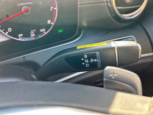 メルセデス・ベンツ Ｅ２５０ アバンギャルド スポーツ 愛知県 2017(平29)年 6.7万km オブシディアンブラック 純正ナビ/フルセグTV・SD・USB・Bluetooth/全方位モニター/バック・サイド・フロントカメラ/ブラインドスポットモニター（BSM)/アクティブレーンキープアシスト/追従式クルーズコントロール/アンビエントライト/パークトロニック/前後ドラレコ/ビルトインETC/前席パワーシート/前席シートメモリー機能付パワーシート/前席シートヒーター/パワーバックドア/パドルシフト/道路標識アシスト/横滑り防止システム/ステアリングスイッチ/アンビエントライト/インテリジェントライトシステム/オートライト/LEDヘッドライト/純正フロアマット/保証書/取扱説明書