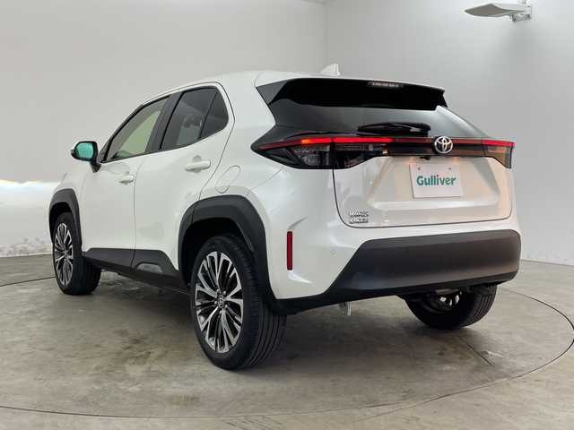 トヨタ ヤリスクロス G 兵庫県 2020(令2)年 4.2万km ホワイトパールクリスタルシャイン ・純正ディスプレイオーディオ(ナビ/BT/USB/Miracast)/・全方位カメラ/・トヨタセーフティセンス/・プリクラッシュセーフティ/・レーントレーシングアシスト/・クリアランスソナー/・パーキングサポートブレーキ/・オートマチックハイビーム/・レーダークルーズコントロール/・ロードサインアシスト/・LEDヘッドライト/・純正ドライブレコーダー/・ビルトインETC/・純正19インチAW/・スペアタイヤ/・プッシュスタート/・スマートキー/・スペアキー