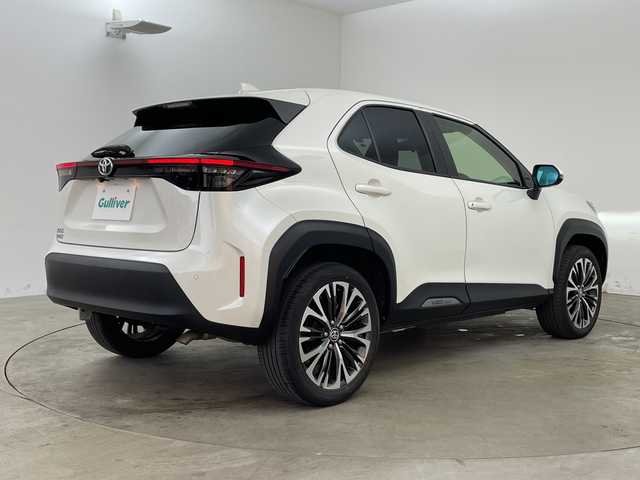 トヨタ ヤリスクロス G 兵庫県 2020(令2)年 4.2万km ホワイトパールクリスタルシャイン ・純正ディスプレイオーディオ(ナビ/BT/USB/Miracast)/・全方位カメラ/・トヨタセーフティセンス/・プリクラッシュセーフティ/・レーントレーシングアシスト/・クリアランスソナー/・パーキングサポートブレーキ/・オートマチックハイビーム/・レーダークルーズコントロール/・ロードサインアシスト/・LEDヘッドライト/・純正ドライブレコーダー/・ビルトインETC/・純正19インチAW/・スペアタイヤ/・プッシュスタート/・スマートキー/・スペアキー