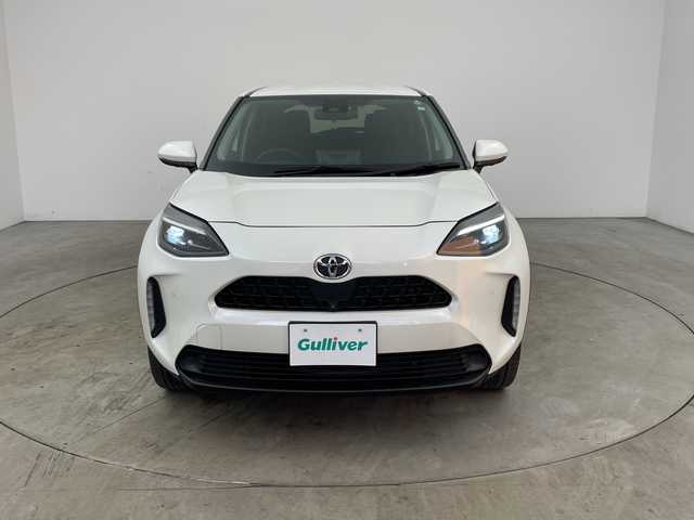 トヨタ ヤリスクロス G 兵庫県 2020(令2)年 4.2万km ホワイトパールクリスタルシャイン ・純正ディスプレイオーディオ(ナビ/BT/USB/Miracast)/・全方位カメラ/・トヨタセーフティセンス/・プリクラッシュセーフティ/・レーントレーシングアシスト/・クリアランスソナー/・パーキングサポートブレーキ/・オートマチックハイビーム/・レーダークルーズコントロール/・ロードサインアシスト/・LEDヘッドライト/・純正ドライブレコーダー/・ビルトインETC/・純正19インチAW/・スペアタイヤ/・プッシュスタート/・スマートキー/・スペアキー