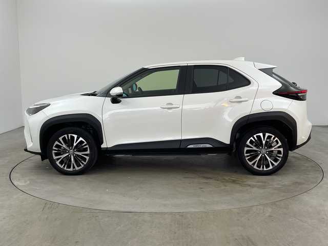 トヨタ ヤリスクロス G 兵庫県 2020(令2)年 4.2万km ホワイトパールクリスタルシャイン ・純正ディスプレイオーディオ(ナビ/BT/USB/Miracast)/・全方位カメラ/・トヨタセーフティセンス/・プリクラッシュセーフティ/・レーントレーシングアシスト/・クリアランスソナー/・パーキングサポートブレーキ/・オートマチックハイビーム/・レーダークルーズコントロール/・ロードサインアシスト/・LEDヘッドライト/・純正ドライブレコーダー/・ビルトインETC/・純正19インチAW/・スペアタイヤ/・プッシュスタート/・スマートキー/・スペアキー