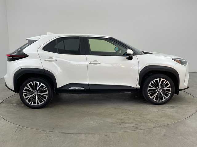 トヨタ ヤリスクロス G 兵庫県 2020(令2)年 4.2万km ホワイトパールクリスタルシャイン ・純正ディスプレイオーディオ(ナビ/BT/USB/Miracast)/・全方位カメラ/・トヨタセーフティセンス/・プリクラッシュセーフティ/・レーントレーシングアシスト/・クリアランスソナー/・パーキングサポートブレーキ/・オートマチックハイビーム/・レーダークルーズコントロール/・ロードサインアシスト/・LEDヘッドライト/・純正ドライブレコーダー/・ビルトインETC/・純正19インチAW/・スペアタイヤ/・プッシュスタート/・スマートキー/・スペアキー