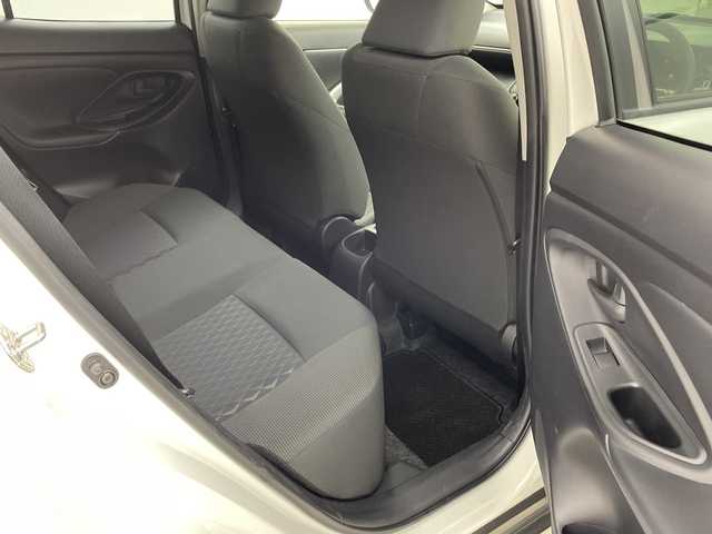 トヨタ ヤリスクロス G 兵庫県 2020(令2)年 4.2万km ホワイトパールクリスタルシャイン ・純正ディスプレイオーディオ(ナビ/BT/USB/Miracast)/・全方位カメラ/・トヨタセーフティセンス/・プリクラッシュセーフティ/・レーントレーシングアシスト/・クリアランスソナー/・パーキングサポートブレーキ/・オートマチックハイビーム/・レーダークルーズコントロール/・ロードサインアシスト/・LEDヘッドライト/・純正ドライブレコーダー/・ビルトインETC/・純正19インチAW/・スペアタイヤ/・プッシュスタート/・スマートキー/・スペアキー