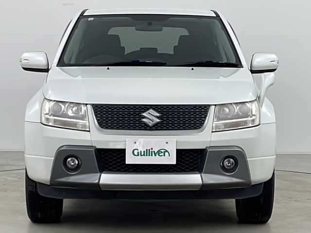 スズキ エスクード XG 秋田県 2010(平22)年 8.9万km パールホワイト ・4WD/・社外ナビ&CD&DVD&TV&SD/・バックカメラ/・クルーズコントロール/・前席シートヒーター/・ETC/・純正フロアマット/・オートライト/・HIDヘッドライト/・スマートキー/・スペアキー/・積込社外AW付サマータイヤ積込