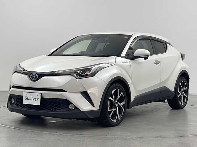 トヨタ Ｃ－ＨＲ G LEDエディション 群馬県 2018(平30)年 2.3万km ホワイトパールクリスタルシャイン 純正ナビ　バックカメラ　前後ドラレコ　ビルトインＥＴＣ　ハーフレザー　シートヒーター　アダプティブクルーズコントロール　衝突被害軽減ブレーキ　ＢＳＭ　レーンアシスト　ＬＥＤライト　オートライト　禁煙車