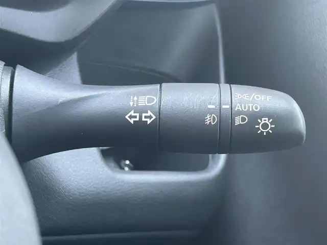 日産 デイズ ハイウェイスターX 愛媛県 2022(令4)年 1.6万km ホワイトパール 純正ディスプレイオーディオ/Bluetooth/アイドリングストップ/アラウンドビューモニター/フロント/バックソナー/ドラレコ前後/ETC/LEDオートライト/純正14インチAW/純正フロアマット/USB入力端子/ABS/横滑り防止機能/プッシュスタート/ベンチシート/カーテンエアバッグ/スマートキー/パワーステアリング/パワーウィンドウ
