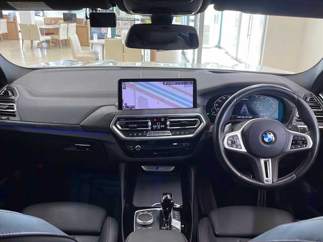 ＢＭＷ Ｘ４ M40i 道央・札幌 2021(令3)年 2.6万km アルピンホワイトⅢ ・4WD/・純正ナビ/フルセグTV/BT/・全方位カメラ/・ドライブレコーダー/・パワーバックドア/・インテリジェントセーフティ/・正面衝突警告/・側面衝突警告/・車線逸脱警告/・車線変更警告/・アダプティブクルーズコントロール/・パーキングセンサー/・パドルシフト/・横滑り防止/・アイドリングストップ/・ETC/・LEDヘッドライト/・革シート/・前席パワーシート/・前席シートヒーター/・プッシュスタート/・スマートキー