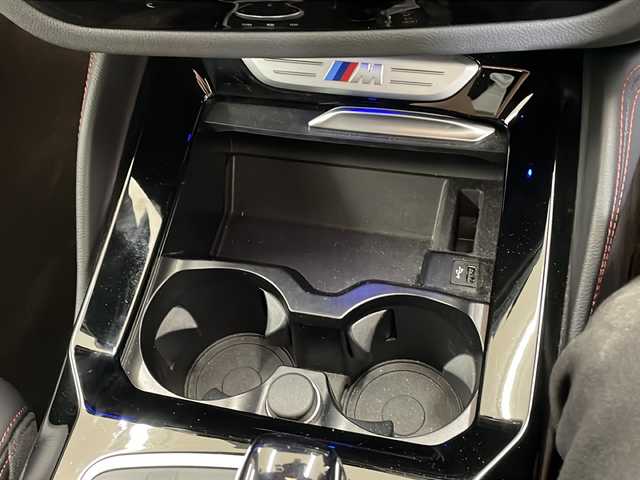 ＢＭＷ Ｘ４ M40i 道央・札幌 2021(令3)年 2.6万km アルピンホワイトⅢ ・4WD/・純正ナビ/フルセグTV/BT/・全方位カメラ/・ドライブレコーダー/・パワーバックドア/・インテリジェントセーフティ/・正面衝突警告/・側面衝突警告/・車線逸脱警告/・車線変更警告/・アダプティブクルーズコントロール/・パーキングセンサー/・パドルシフト/・横滑り防止/・アイドリングストップ/・ETC/・LEDヘッドライト/・革シート/・前席パワーシート/・前席シートヒーター/・プッシュスタート/・スマートキー