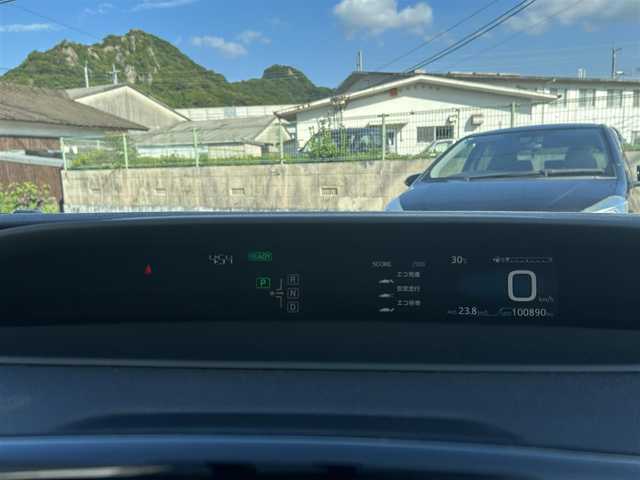 トヨタ プリウス S 佐賀県 2016(平28)年 10.1万km アティチュードブラックマイカ DIATONE SOUND. SDナビ/・フルセグTV/BT/CD/DVD/レザー調シートカバー/LEDヘッドライト/フォグランプ/オートライト/電動格納ミラー/純正15インチAW/純正フロアマット/トノカバー/プッシュスタート/ETC/TEIN車高調