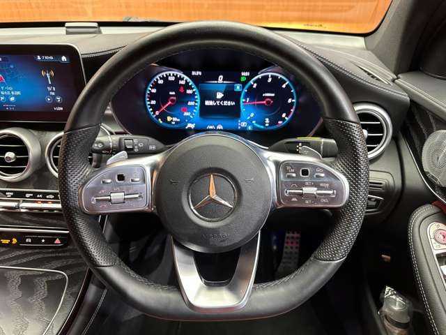 メルセデス・ベンツ ＧＬＣ２２０ d 4マチック AMGライン 千葉県 2020(令2)年 4.6万km オブシディアンブラック レザーエクスクルーシブＰＫＧ　/ＳＲ　/赤革シート　/ＡＣＣ　/ナビ　/ＴＶ　/Ｂｌｕｅｔｏｏｔｈ接続　/３６０°　/ＨＵＤ　/シートヒーター　/電動リアゲート　/衝突軽減Ｂ　/ＢＳＭ　/ＬＫＡ　/ＥＴＣ　/禁煙車