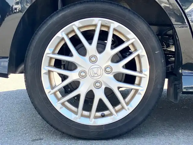 ホンダ Ｎ ＢＯＸ カスタム L ターボ 静岡県 2021(令3)年 3.8万km クリスタルブラックパール エンジンスタートボタン/取扱説明書/パワーステアリング/パワーウィンドウ/パドルシフト/アイドリングストップ/スマートキー/スペアキー1本/オートエアコン/クルーズコントロール/USB入力端子/純正ETC2.0/バックカメラ/純正ナビ（CD/DVD/BT/フルセグ）/純正ドライブレコーダー前後/ベンチシート/純正フロアマット/ハーフレザーシート/D席N席シートヒーター/両側パワースライドドア/純正アルミホイール/ABS/横滑り防止装置/コーナーセンサー/レーンキープアシスト/盗難防止装置/オートライト/オートマチックハイビーム/LEDヘッドライト/W+サイドエアバック/衝突軽減システム/カーテンエアバック/ホンダセンシング/電動パーキングブレーキ