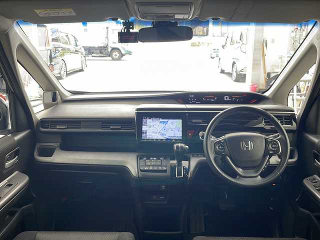 ホンダ ステップワゴン スパーダ ホンダセンシング 兵庫県 2018(平30)年 6.6万km プレミアムスパークルブラックパール ・わくわくゲート/・ナビ装着用スペシャルパッケージ/・ETC車載器(ナビゲーション連動)/・純正9インチナビ/CD/DVD/BT/SD/USB/HDMI/TV・/・フリップダウンモニター/・パドルシフト/・ドライブレコーダー/・バックカメラ/・Honda SENSING/・衝突軽減ブレーキ/・誤発進抑制機能/・歩行者事故低減ステアリング/・路外逸脱抑制機能/・アダプティブ・クルーズ・コントロール/・車線維持支援システム/・先行車発進お知らせ機能/・標識認識機能/・両側パワースライドドア/・純正16インチアルミホイール/・LEDヘッドライト/・Hondaスマートキーシステム