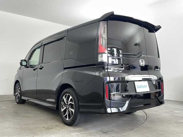 ホンダ ステップワゴン スパーダ ホンダセンシング 兵庫県 2018(平30)年 6.6万km プレミアムスパークルブラックパール ・わくわくゲート/・ナビ装着用スペシャルパッケージ/・ETC車載器(ナビゲーション連動)/・純正9インチナビ/CD/DVD/BT/SD/USB/HDMI/TV・/・フリップダウンモニター/・パドルシフト/・ドライブレコーダー/・バックカメラ/・Honda SENSING/・衝突軽減ブレーキ/・誤発進抑制機能/・歩行者事故低減ステアリング/・路外逸脱抑制機能/・アダプティブ・クルーズ・コントロール/・車線維持支援システム/・先行車発進お知らせ機能/・標識認識機能/・両側パワースライドドア/・純正16インチアルミホイール/・LEDヘッドライト/・Hondaスマートキーシステム
