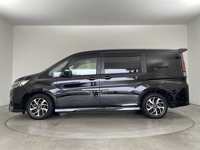 ホンダ ステップワゴン スパーダ ホンダセンシング 兵庫県 2018(平30)年 6.6万km プレミアムスパークルブラックパール ・わくわくゲート/・ナビ装着用スペシャルパッケージ/・ETC車載器(ナビゲーション連動)/・純正9インチナビ/CD/DVD/BT/SD/USB/HDMI/TV・/・フリップダウンモニター/・パドルシフト/・ドライブレコーダー/・バックカメラ/・Honda SENSING/・衝突軽減ブレーキ/・誤発進抑制機能/・歩行者事故低減ステアリング/・路外逸脱抑制機能/・アダプティブ・クルーズ・コントロール/・車線維持支援システム/・先行車発進お知らせ機能/・標識認識機能/・両側パワースライドドア/・純正16インチアルミホイール/・LEDヘッドライト/・Hondaスマートキーシステム