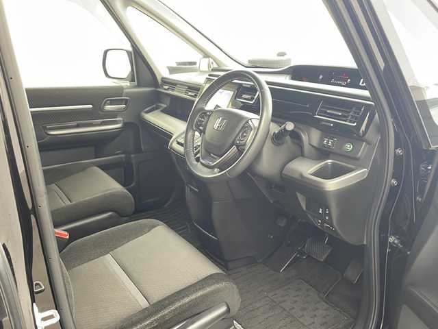 ホンダ ステップワゴン スパーダ ホンダセンシング 兵庫県 2018(平30)年 6.6万km プレミアムスパークルブラックパール ・わくわくゲート/・ナビ装着用スペシャルパッケージ/・ETC車載器(ナビゲーション連動)/・純正9インチナビ/CD/DVD/BT/SD/USB/HDMI/TV・/・フリップダウンモニター/・パドルシフト/・ドライブレコーダー/・バックカメラ/・Honda SENSING/・衝突軽減ブレーキ/・誤発進抑制機能/・歩行者事故低減ステアリング/・路外逸脱抑制機能/・アダプティブ・クルーズ・コントロール/・車線維持支援システム/・先行車発進お知らせ機能/・標識認識機能/・両側パワースライドドア/・純正16インチアルミホイール/・LEDヘッドライト/・Hondaスマートキーシステム