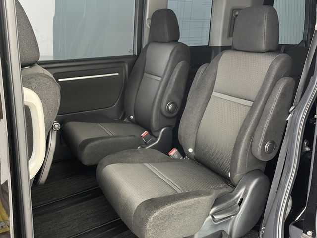 ホンダ ステップワゴン スパーダ ホンダセンシング 兵庫県 2018(平30)年 6.6万km プレミアムスパークルブラックパール ・わくわくゲート/・ナビ装着用スペシャルパッケージ/・ETC車載器(ナビゲーション連動)/・純正9インチナビ/CD/DVD/BT/SD/USB/HDMI/TV・/・フリップダウンモニター/・パドルシフト/・ドライブレコーダー/・バックカメラ/・Honda SENSING/・衝突軽減ブレーキ/・誤発進抑制機能/・歩行者事故低減ステアリング/・路外逸脱抑制機能/・アダプティブ・クルーズ・コントロール/・車線維持支援システム/・先行車発進お知らせ機能/・標識認識機能/・両側パワースライドドア/・純正16インチアルミホイール/・LEDヘッドライト/・Hondaスマートキーシステム