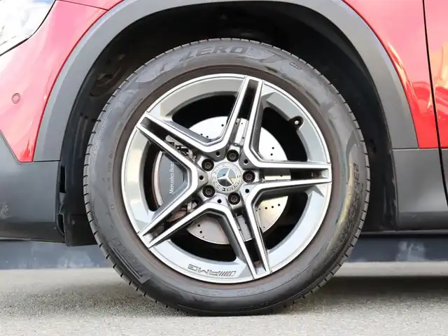 メルセデス・ベンツ Ｍ・ベンツ ＧＬＢ２００ｄ 4マチック AMGライン 静岡県 2022(令4)年 1.4万km 赤 ワンオーナー/純正ナビ/フルセグTV/衝突軽減ブレーキ/ACC/LKA/BSM/ドライブレコーダー/360°カメラ/パドルシフト/前席シートヒーター/LEDヘッドライト/パワーバックドア