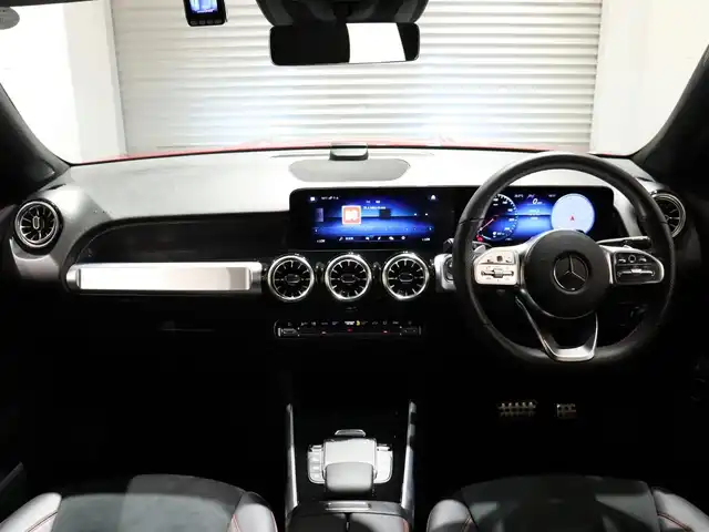 メルセデス・ベンツ Ｍ・ベンツ ＧＬＢ２００ｄ 4マチック AMGライン 静岡県 2022(令4)年 1.4万km 赤 ワンオーナー/純正ナビ/フルセグTV/衝突軽減ブレーキ/ACC/LKA/BSM/ドライブレコーダー/360°カメラ/パドルシフト/前席シートヒーター/LEDヘッドライト/パワーバックドア