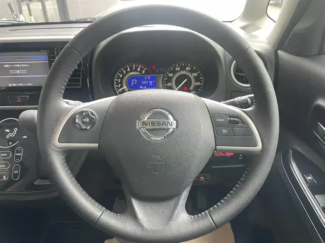 日産 デイズ ルークス ハイウェイスター Gターボ 大分県 2017(平29)年 8.6万km プレミアムパープルP プッシュスタート/スマートキー×２/アラウンドビューモニター/純正ナビ(MM517D-W)/両側パワースライドドア/フォグランプ/衝突軽減ブレーキ/ステアリングスイッチ/クルコン/純正ドアバイザー/純正フロアマット/ドラレコ/ETC