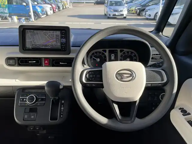 ダイハツ ムーヴ キャンバス ストライプス G 石川県 2023(令5)年 2.7万km シャイニングホワイトパール/レーザーブルークリスタルシャイン 純正メモリーナビ/純正CD/DVD/フルセグTV/バックカメラ/LEDヘッドライト/両側パワースライドドア/ETC/スマートアシスト/オートブレーキホールド/コーナーセンサー/スマートキー/プッシュスタート/電動ミラー/保証書