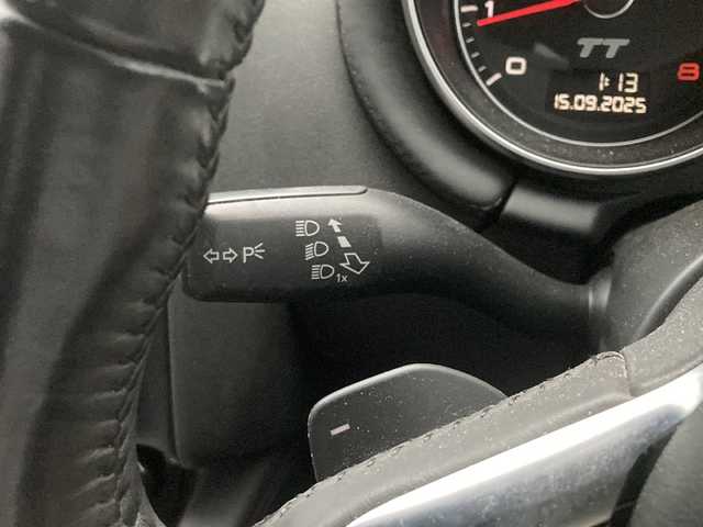 アウディ ＴＴクーペ 2．0 TFSI クワトロ 東京都 2009(平21)年 8.2万km アイビスホワイト 純正HDDナビ/【フルセグ・DVD再生可・CD】/バックカメラ/ETC/４WD/前席パワーシート・シートヒーター/パドルシフト/オートライト/純正フロアマット/リモコンキー/新車保証書/取扱説明書