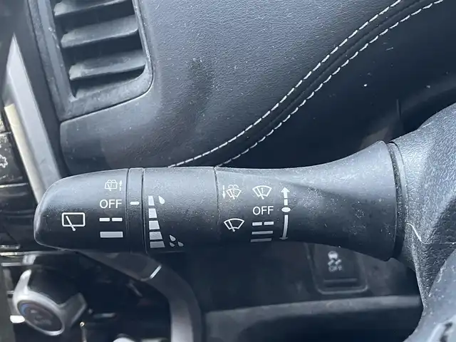 日産 セレナ ハイウェイスター 埼玉県 2017(平29)年 13.7万km ブリリアントホワイトパール (株)IDOMが運営する【じしゃロン川越店】の自社ローン専用車両になります。こちらは現金またはオートローンご利用時の価格です。自社ローンご希望の方は別途その旨お申付け下さい/純正メモリナビ（MM516D-L）/アラウンドビューモニター/フルセグ/Bluetooth/プロパイロット/デジタルインナーミラー/フリップダウンモニター/両側パワースライドドア/純正１６インチホイール/ＬＥＤ/オートライト/ドラレコ/ＥＴＣ